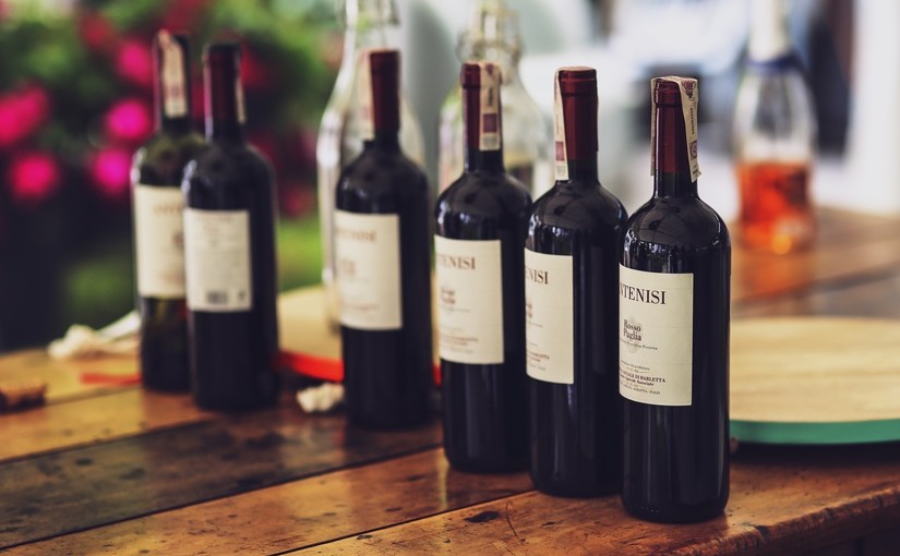 The Best Wine Games to Play at a Party